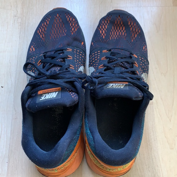 Nike running Men’s Flyknit Lunarglide Shoes.10.5. - Picture 2 of 7